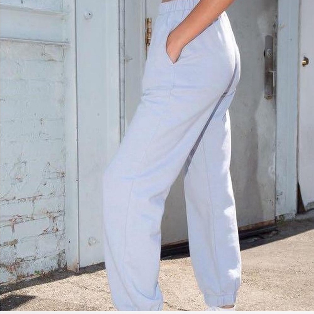Brandy Melville Rosa sweatpants